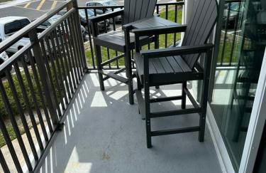 Welcome to Sandpiper Beachfront Condo Cozy 1-bed in JAX Beach, perfect for couples! Pet-friendly! - Foto 22