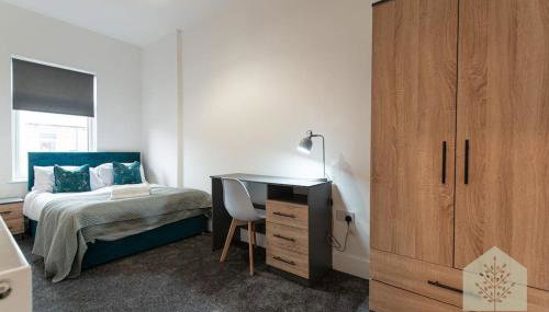 Fairhurst House - Photo 5, wardrobe