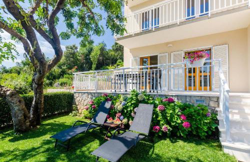 Apartments Sara - Photo 2