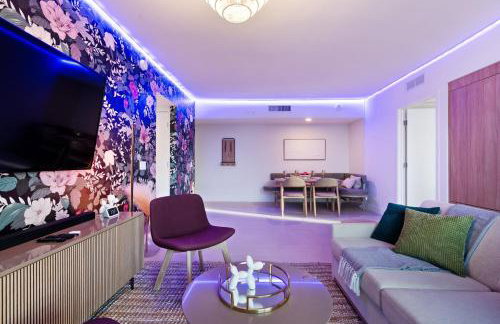 Stunning Lux 2 Bed 2 Bath with Panoramic View from Balcony - Foto 59