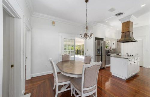 NEW Luxury Country Club Hot tub Gym Pool House Outdoor Kitchen EVENTS - Foto 24