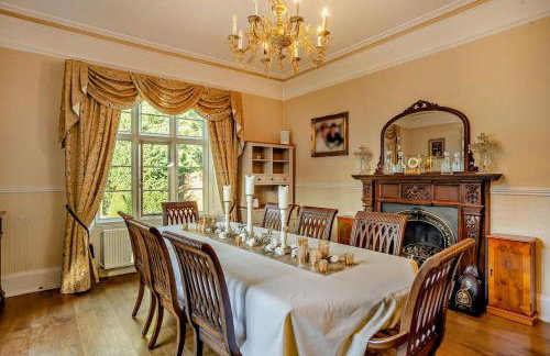 Luxury Detached House in Large Private Grounds, with Outdoor Jacuzzi and Sauna - Foto 23