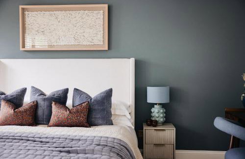 Luxury Fulham Townhouse with a Bar & Games Room - Foto 32