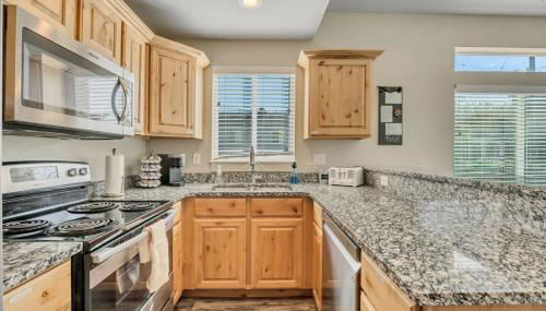 Hill Field 3 by CDH - Photo 4