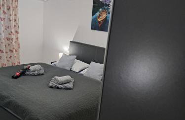 Apartments Orlić - Self check-in with code, WI-FI, Netflix, smart TV, garden, terrace - Photo 36