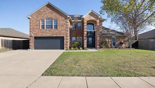 Spacious 5-bedroom villa in welcoming Burleson with WiFi, AC - Foto 1, Garden