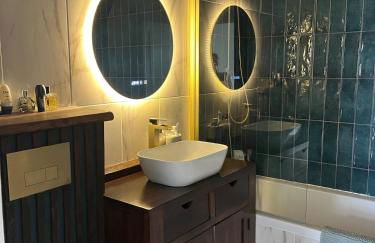 A Modern Classic 2 bed apartment by Graves Park - Foto 17