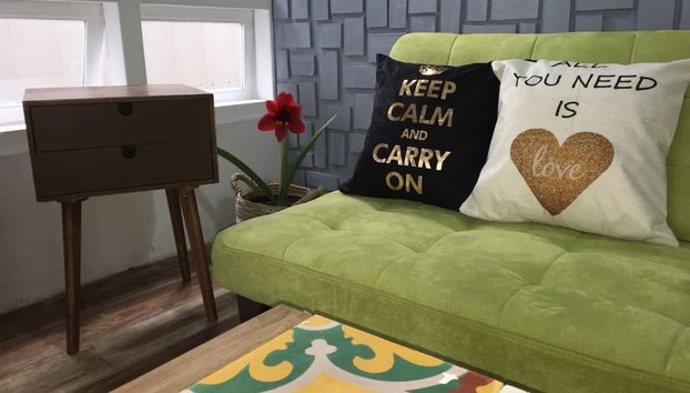 Coin salon dans le hall