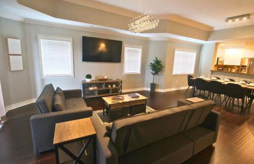 Luxurious 3-Bedroom Condo in Reunion Resort - Foto 17