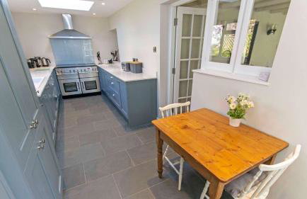 Perrymans Thatched Cottage Sleeps 6 Dog Friendly - Foto 4