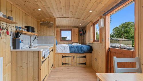 Unplug & Reconnect, Romantic Retreat with Hot Tub - Foto 2
