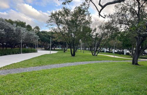 Los Patios Home Suites - Foto 129