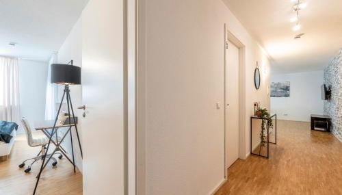 EXQUIS 2BR Design Apartment LOUIS I Parking I Balcony I Mercedes-Benz I Family-friendly - Foto 5