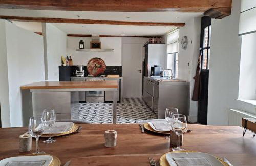 ferme de caractère avec piscine et cheminée - Foto 13