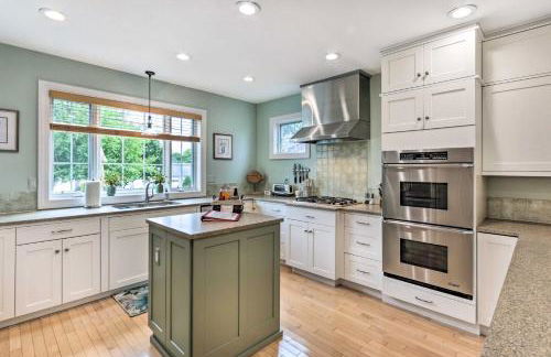 Walkable New Haven Retreat with Ocean Views! - Foto 8