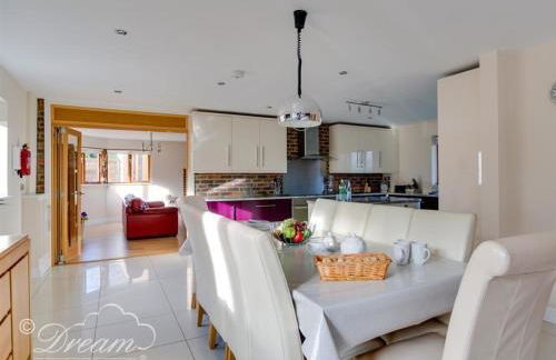 Baytree Lodge - Photo 15