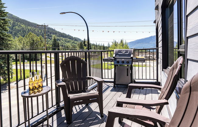 Revel in the Stoke by Revelstoke Vacations - Foto 37