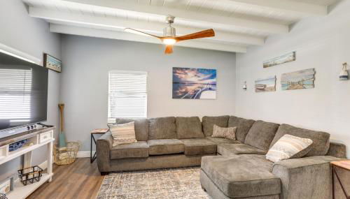 Bright Pinellas Park Getaway with Private Pool! - Foto 4