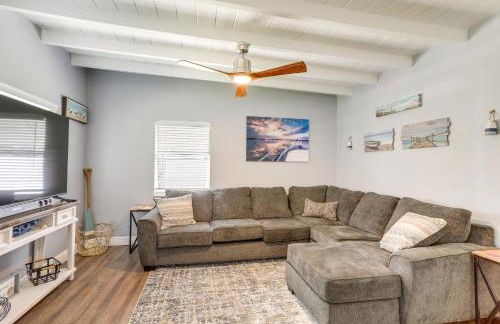 Bright Pinellas Park Getaway with Private Pool! - Foto 4