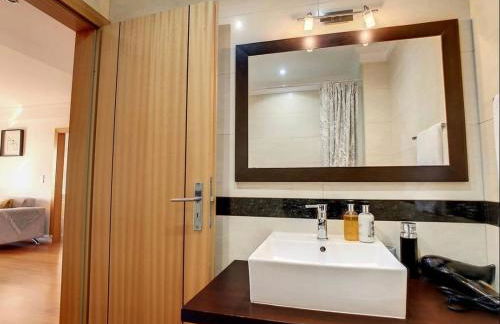 VeBella Abegoaria - Foto 20