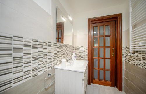 MIRANDA APARTMENTS nel cuore del Vomero - Foto 13