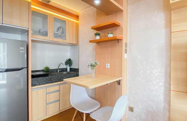 Good Place And Spacious Studio Transpark Cibubur Apartment - Foto 10
