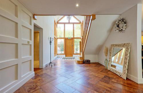 Mayrose House - 6BR 4BATH Luxe Spacious Retreat - Foto 18