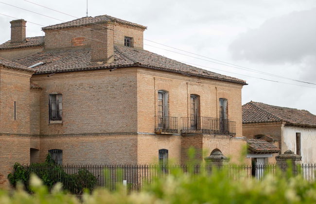 Palacio de Villachica Winery Tour - Photo 1