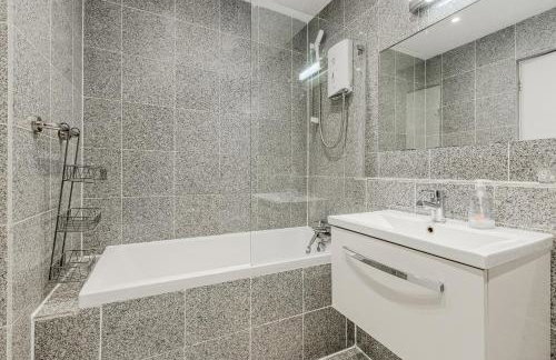 Stunning Central 2BR Flat btw Soho & Covent Garden - Foto 17