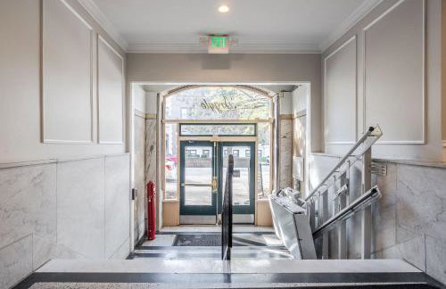 Spacious 2BR Apt on Mass Ave w Kitchen - Foto 36