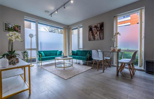 Garden View Serviced Flat by Castle Park, Lift - Foto 1