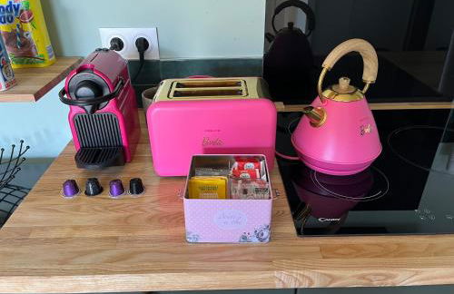 L'Escapade - PARIS 20 min - DISNEY 25 min - GARE 3 min à pied - PARKING - Confortable & Moderne - Free WIFI - Foto 14