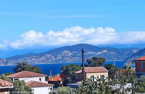sous le soleil de l'ILE ROUSSE - Foto 1