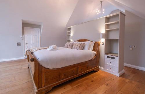 5BDR Luxe Villa By Torr Property Group Short Lets & Serviced Accommodation With Free Parking & River View Stratford-Upon-Avon - Foto 22