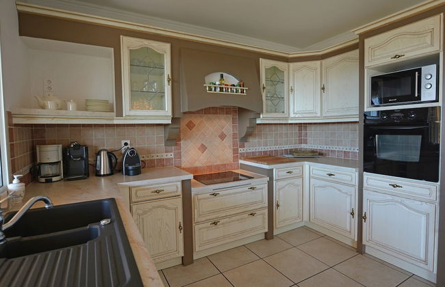 Beautiful Villa in Vidauban With Seasonal Pool - Foto 35