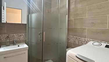 Lemon - Balcon et Parking - Proximité Château - Foto 5, Shower