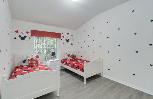 Huge Screened Patio That Overlooks Lake Buck, Near Famous Attractions!! - Foto 17