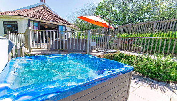 Streamways Nr Croyde 6 Bedroom, Sleeps 12-16, Hot Tub - Foto 3, Interior