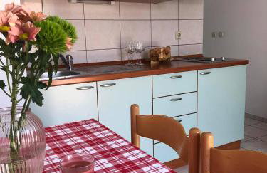 Apartmani Tomelić - Photo 1