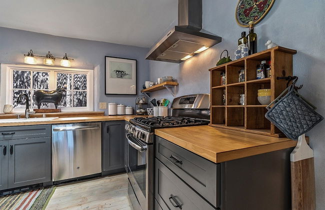 Artist Adobe - Blocks From The Plaza and Rail Yard, Southwestern Charm, Modern Touches - Foto 18