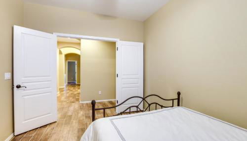 4 Mi to Surprise Stadium! Snowbird Haven with Pool - Foto 4