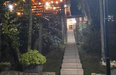 Sítio com piscina, churrasqueira, lareira, fogão à lenha, mesa de sinuca e vista para as montanhas - Foto 23