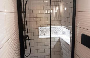 GOURA House - Photo 25