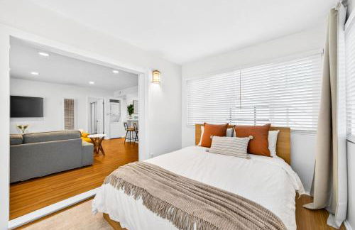 Prime Manhattan Beach 2BR Walk to Beach with Parking - Foto 2