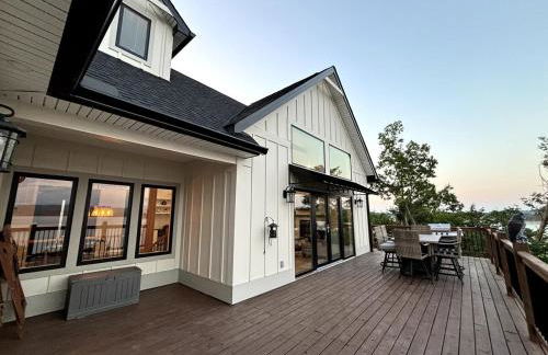 Exclusive Lakefront Retreat on Douglas Lake - Photo 23