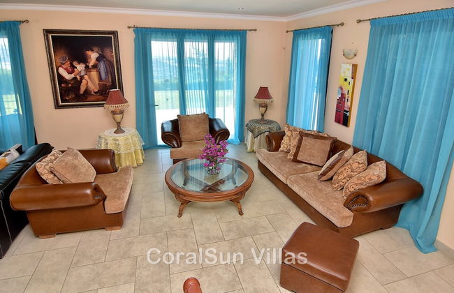 Amazing Luxury Villa, Enormous Heated Pool Jacuzzi, Gym, Games Room In Paphos, - Foto 26