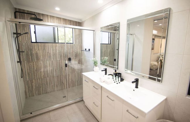 Rosewood Rustic Refuge Pool Outdoor Dining Backyard - Foto 46