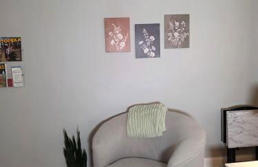 Relaxing Downtown 1 Bed, Dog Friendly Apartment with Deck, Dog Exercise Area - Foto 35