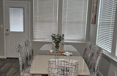 Spacious Home Perfect for Families& Business Trips - Foto 17