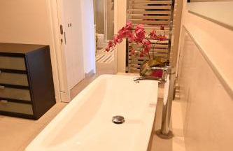 CA CENTOSA ARTISTIC HOUSE villa storica ristrutturata con patio e giardino - Photo 67